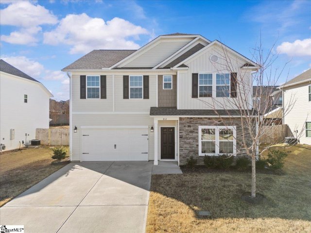 812 Camberwell Road active home in Victoria Park, Simpsonville, SC