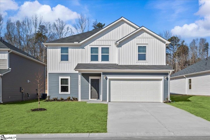 596 Cozy Bluff Road active home in Creek Ridge, Spartanburg, SC