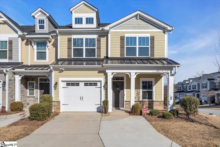 207 Nautique Court active home in Smith Mill Landing, Anderson, SC