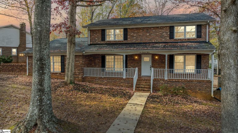 115 Oglewood Drive sold home in Poinsettia, Simpsonville, SC