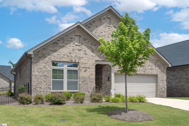 811 Vita Drive pending home in Blaize Ridge, Greer, SC