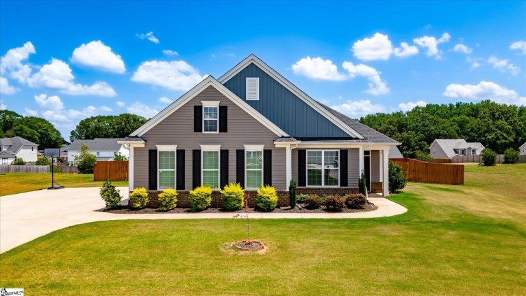 315 Valley Oak Drive sold home in Breckenridge, Belton, SC