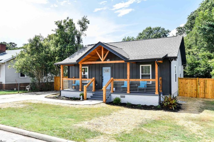 71 Dorsey Avenue pending home in Abney Mills, Greenville, SC