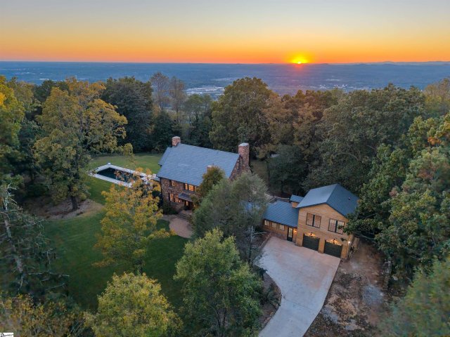220 Lake Circle Drive sold home in Paris Mt, Greenville, SC
