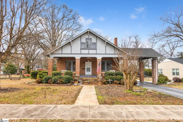 304 Cedar Street sold home in College View, Clinton, SC