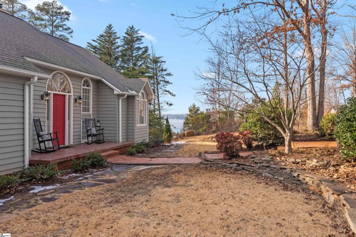 1211 Cane Creek Drive sold home in Keowee, Seneca, SC