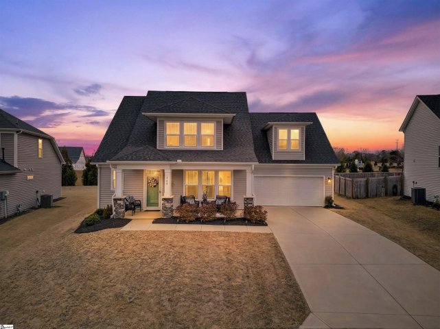 569 Fenwick Drive active home in Anderson Grant, Woodruff, SC