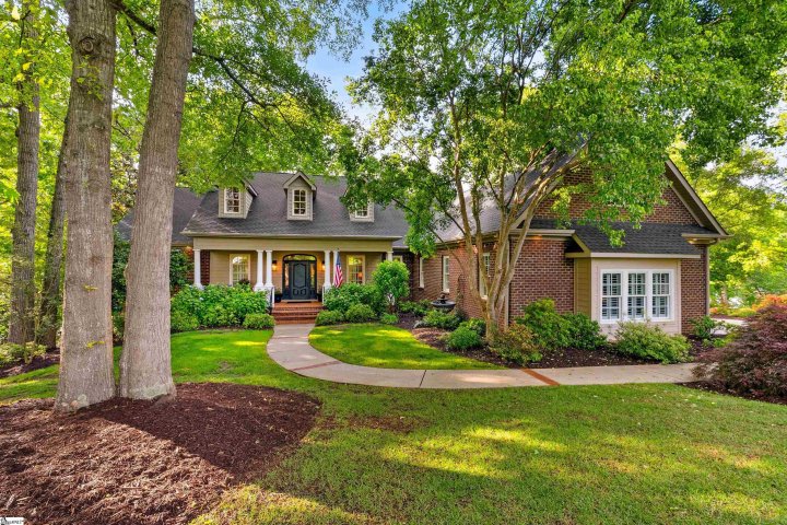 Homes in Hammond Pointe, Taylors