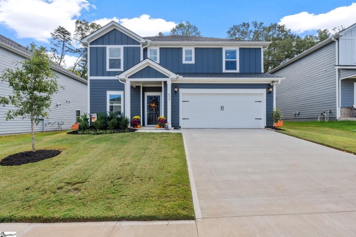 832 Burghley Circle sold home in Chestnut Grove, Greer, SC