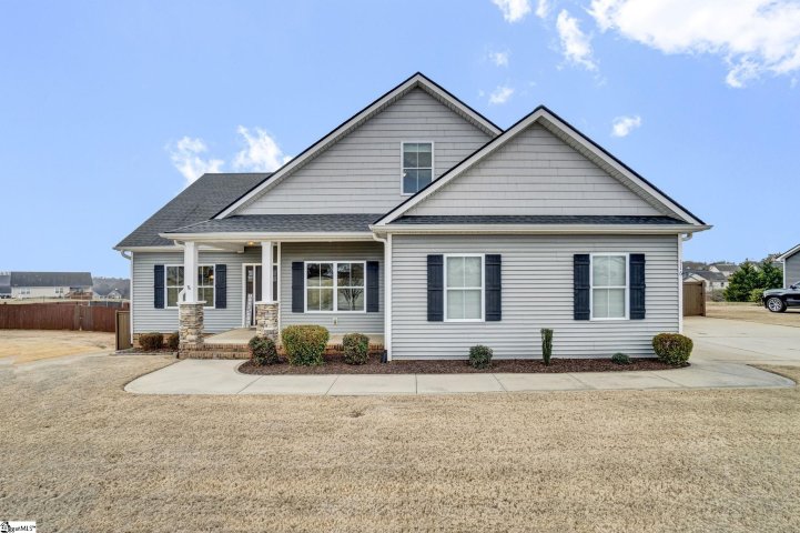 316 Terra Plains Drive pending home in Deyoung Meadows, Greer, SC