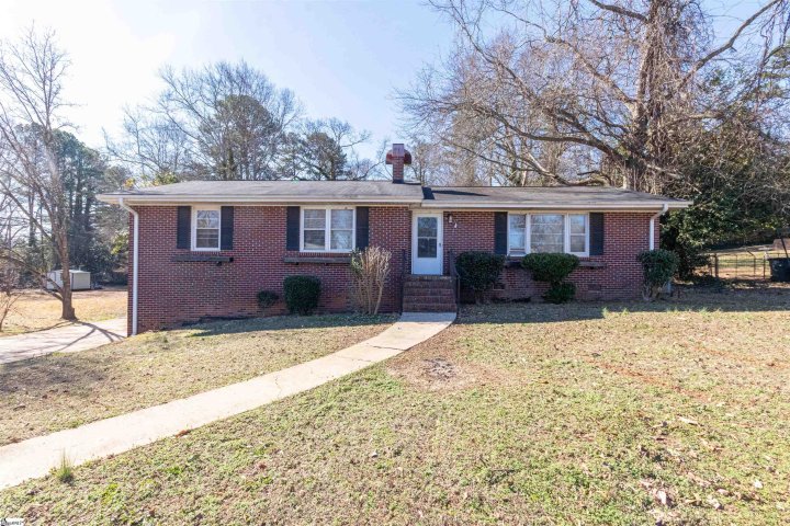 49 Foxhall Road sold home in Woodfields, Greenville, SC