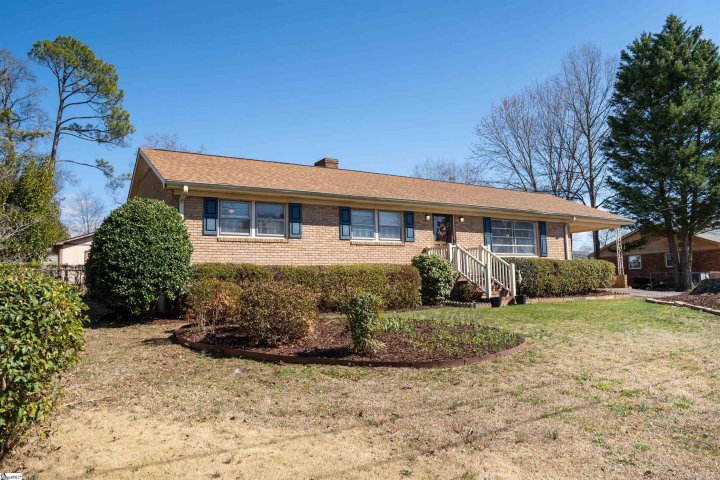 109 Pawnee Drive pending home in Woodland Heights, Spartanburg, SC