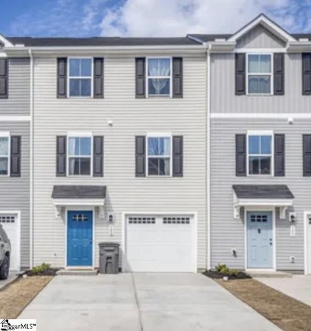 102 Verdant Leaf Way active home in August Brook, Greenville, SC
