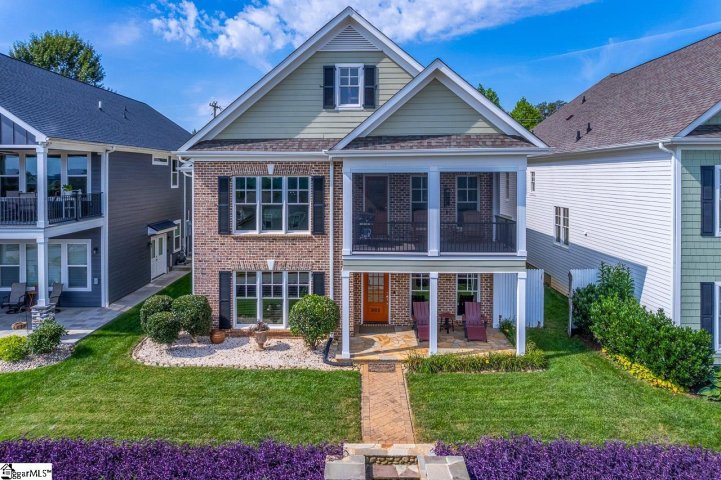 Homes in Stillwaters Of Lake Robinson, Taylors