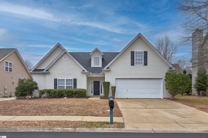 467 N Sweetwater Hills Drive active home in Sweetwater Hills, Moore, SC
