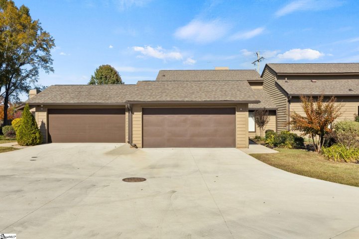 231 Goldfinch Circle sold home in Sugar Creek Villas, Greer, SC