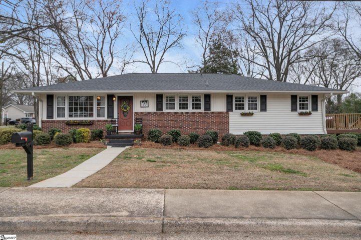 401 Parkins Mill Road pending home in East Highland Estates, Greenville, SC