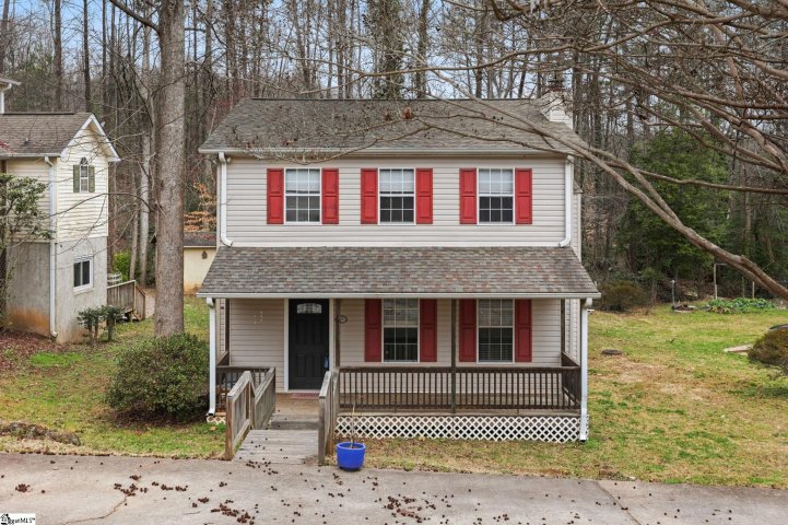 1301 Winding Way active home in Peppertree, Taylors, SC