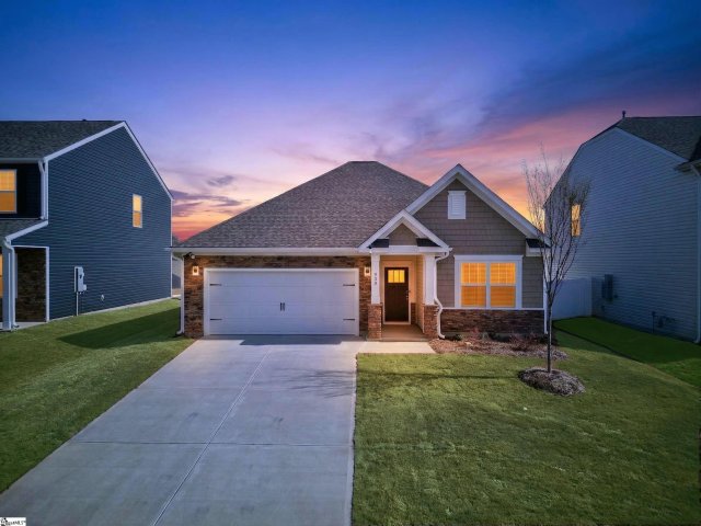 938 Pineland Drive active home in Hunters Ridge, Woodruff, SC