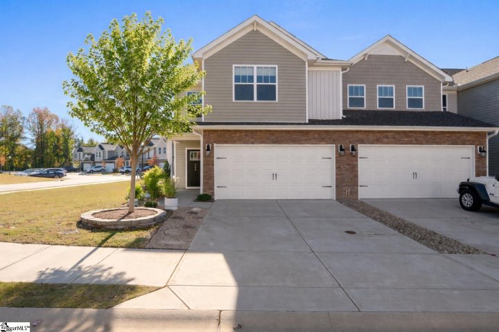 203 Reynard Trail pending home in Fern Hollow, Greenville, SC