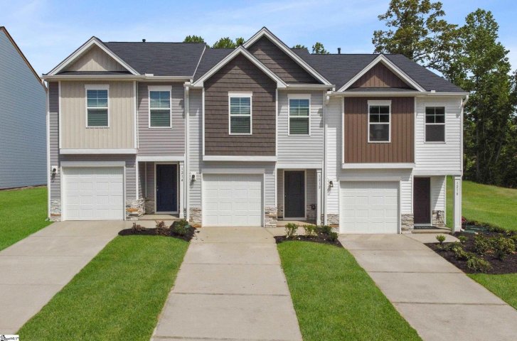 1289 Forestbrook Lane pending home in Westbriar Woods, Spartanburg, SC