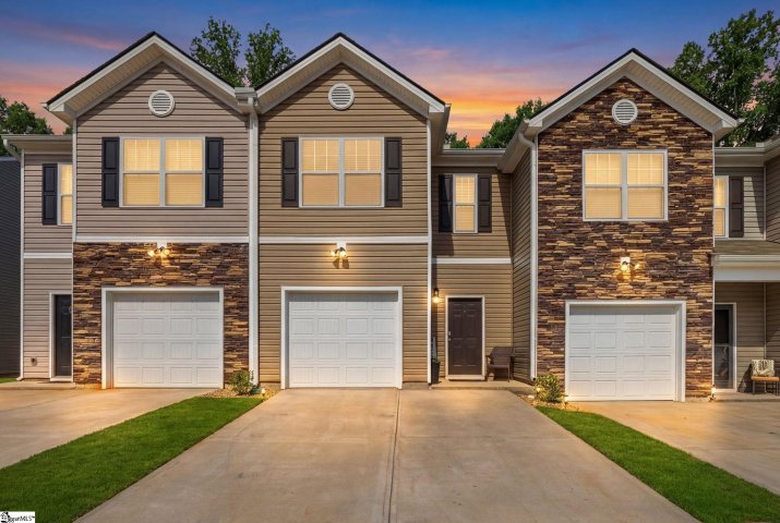 243 Sunriff Court active home in Brookside Ridge, Greer, SC