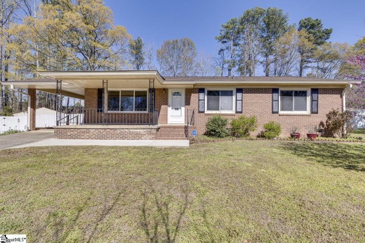 401 Lanewood Drive sold home in Pine Forest, Greenville, SC