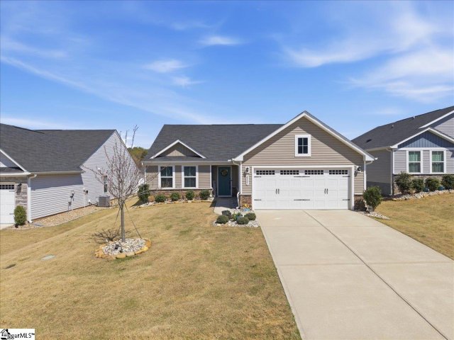 2321 Caffry Lane active home in Elmwood Cottages, Boiling Springs, SC