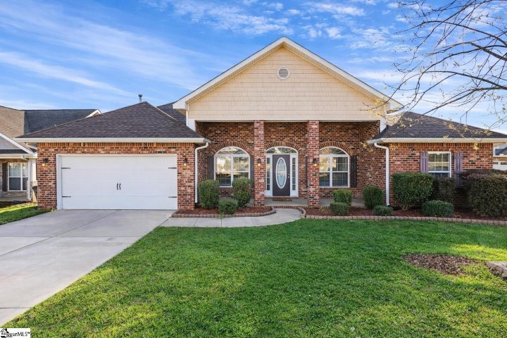 704 Misty Glen Lane pending home in Four Seasons, Roebuck, SC