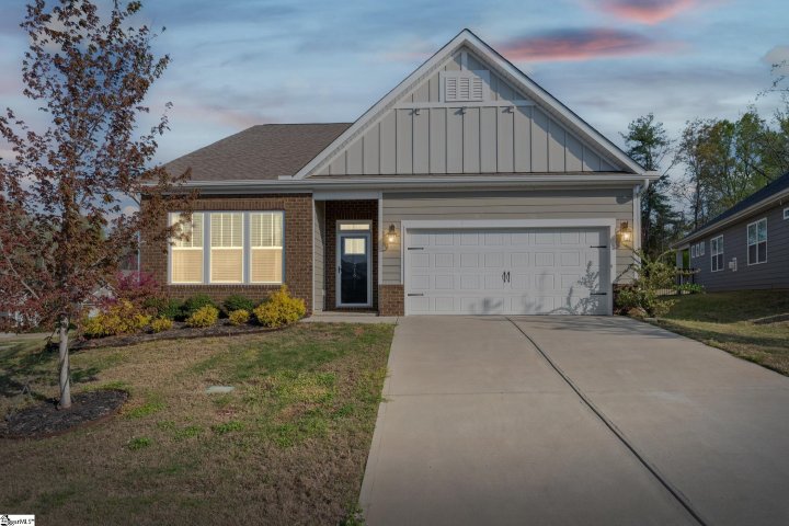 516 Raleighwood Lane active home in Heritage Village, Simpsonville, SC