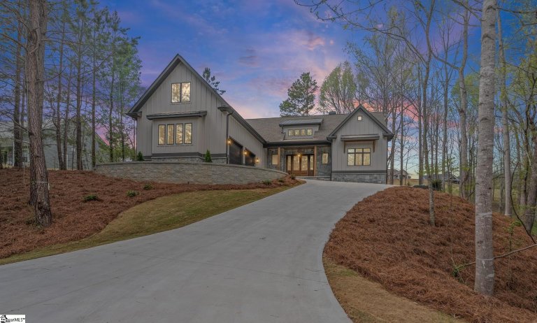 16 Pinerock Drive sold home in Valley View, Travelers Rest, SC