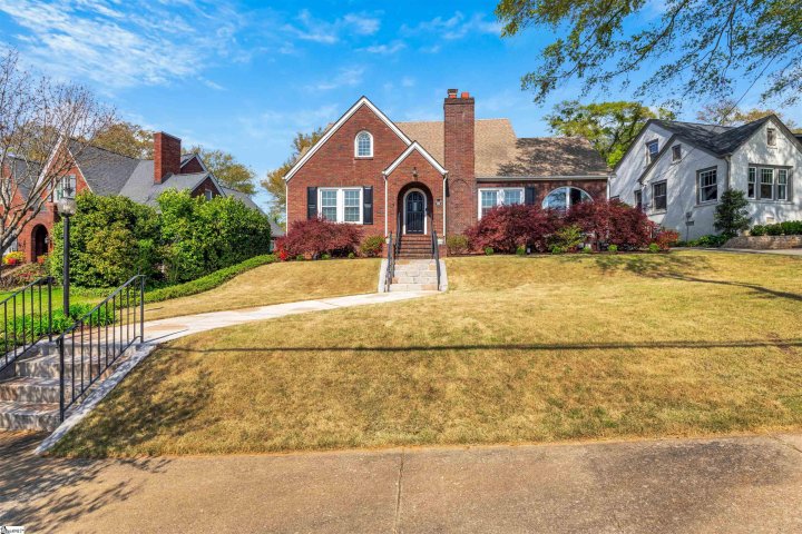 209 Cleveland Street pending home in Alta Vista, Greenville, SC