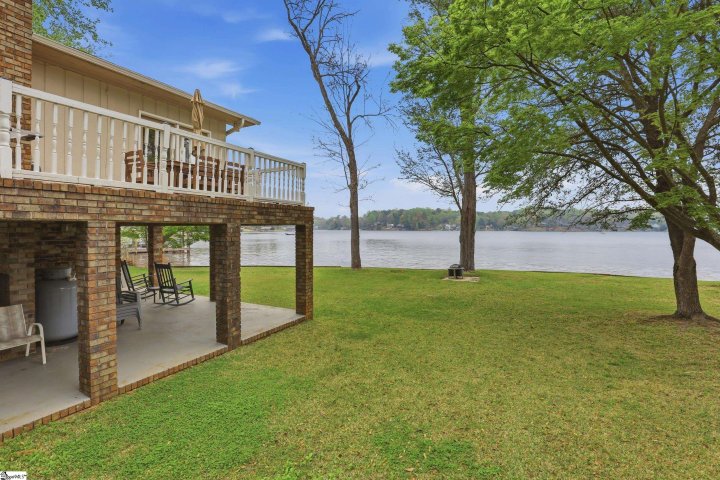 Homes in Broadway Lake, Anderson