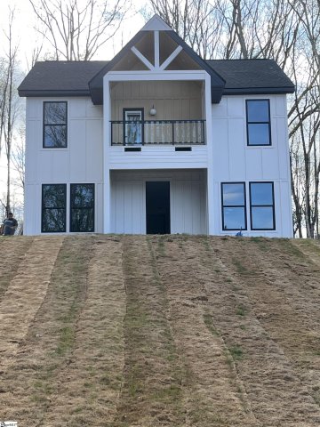 168 Boxwood Lane pending home in Oak Forest, Easley, SC