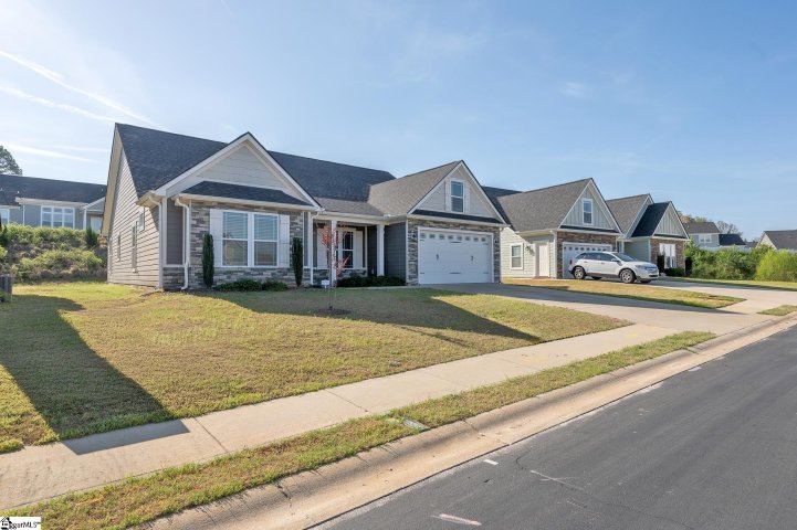 215 Mccloud Court sold home in Kensington Creek, Spartanburg, SC