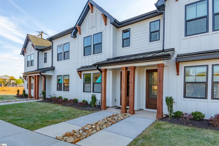 1194 N Pleasantburg Drive active home in Renaissance Place, Greenville, SC