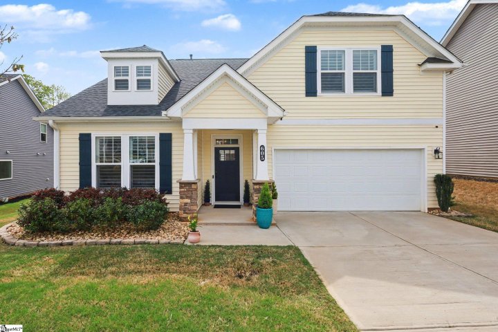 605 Sunwater Drive active home in Reid Park, Duncan, SC
