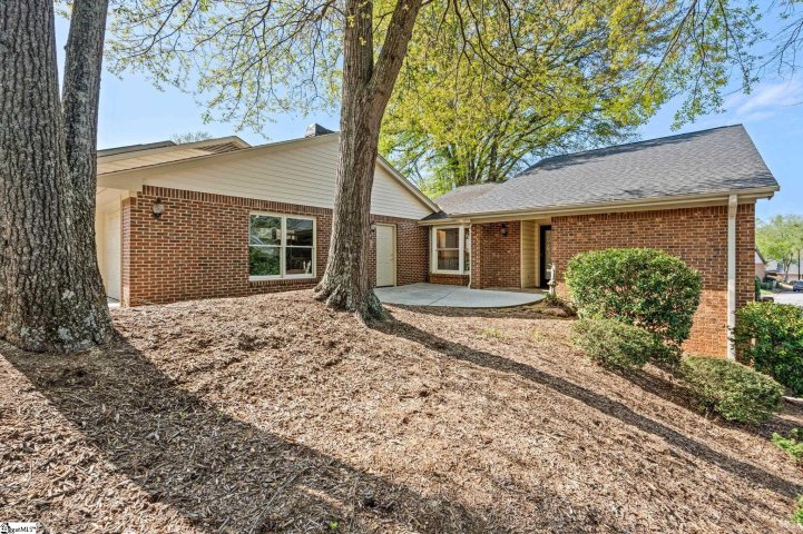 602 Dove Terrace pending home in Swansgate, Greenville, SC