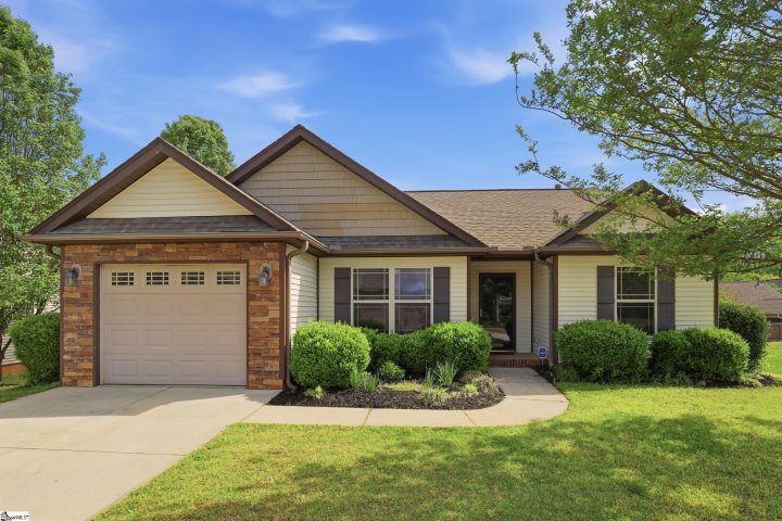 22 Nautical Drive pending home in Chartwell Estates, Greer, SC