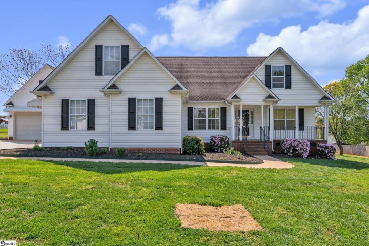 7 Brook Laurel Lane pending home in Beaver Brook, Taylors, SC