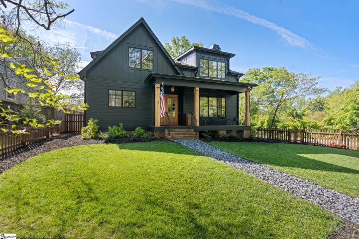 119 Columbia Circle pending home in College Heights, Greenville, SC