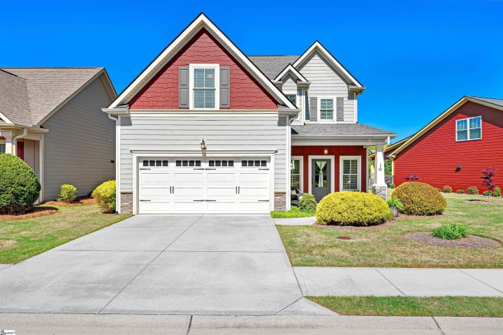 330 Belle Oaks Drive active home in Cottages At Harrison Bridge, Simpsonville, SC