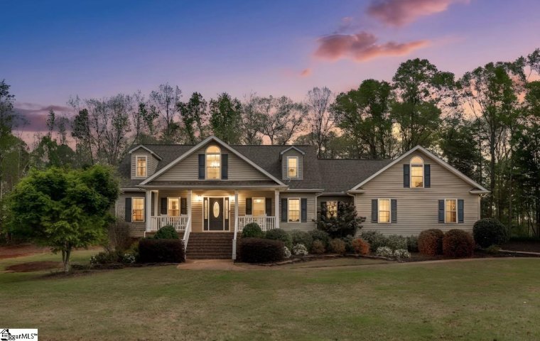 106 Allison Drive pending home in Lakeview Acres, Fountain Inn, SC