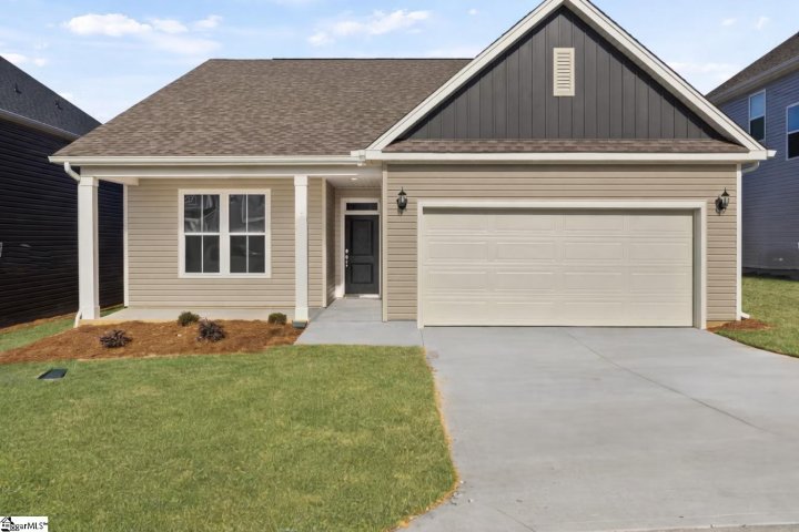 7 Torwood Street active home in Briargate, Fountain Inn, SC