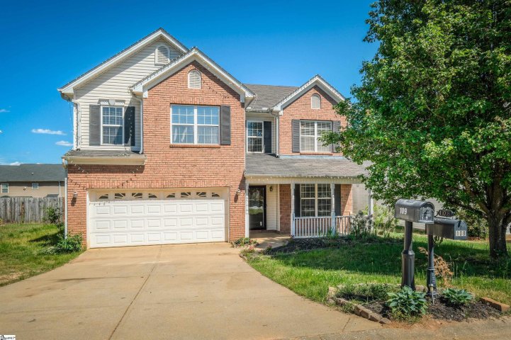 Homes in Patriot Hill, Moore