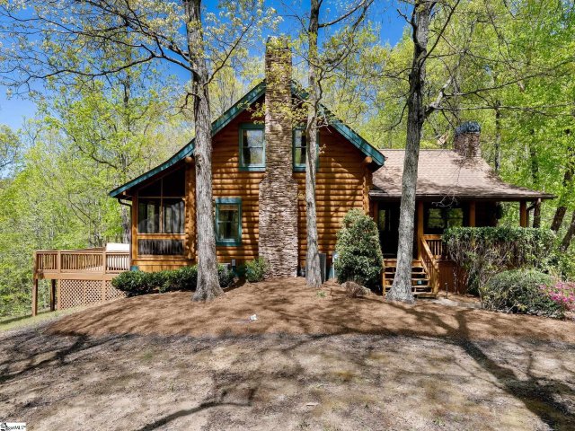 100 Eagle Rock Road active home in The Cliffs At Glassy, Landrum, SC