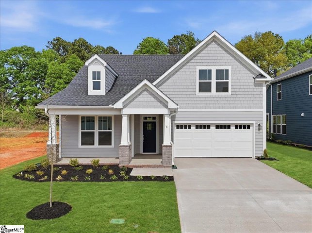 8 Pelham Crossing Drive active home in Pelham Crossing, Greenville, SC