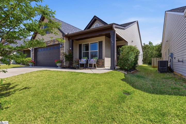 564 Thomas Edwards Lane pending home in Orchard Crest, Greer, SC