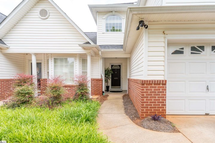 Homes in Thornblade Crossing, Greer