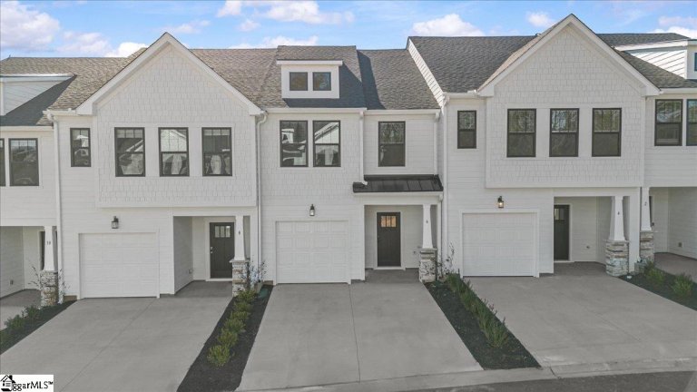 6 Redfield Place pending home in Gresham Station, Simpsonville, SC